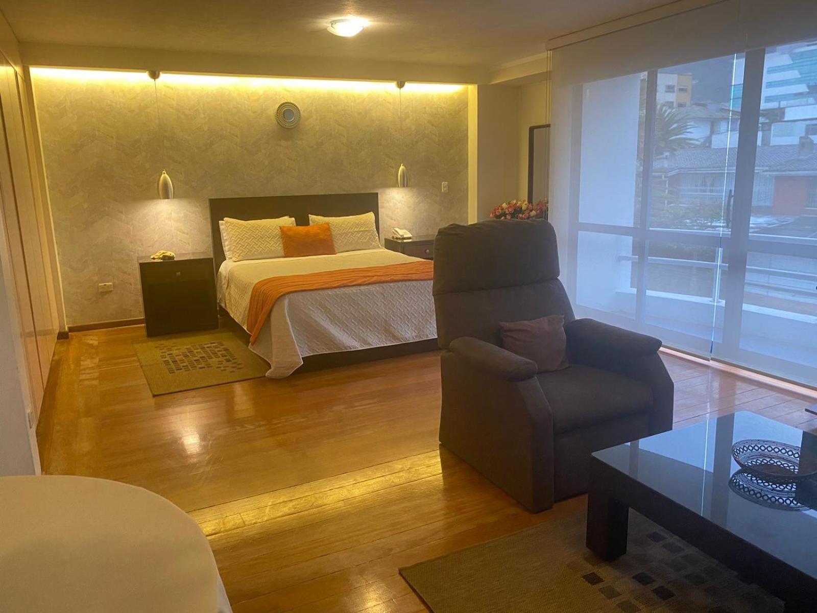Suites Metropoli Quito Exterior photo